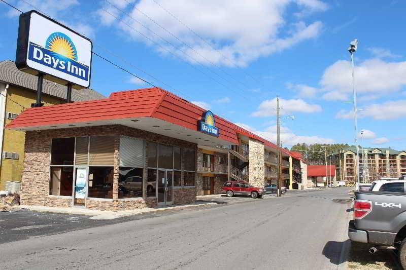 Days Inn Pigeon Forge South Exterior foto