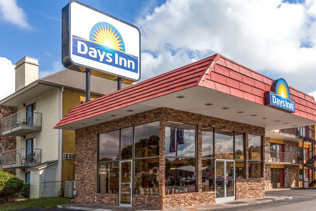 Days Inn Pigeon Forge South Exterior foto
